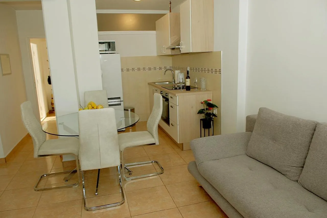 Olive Apartment Split
